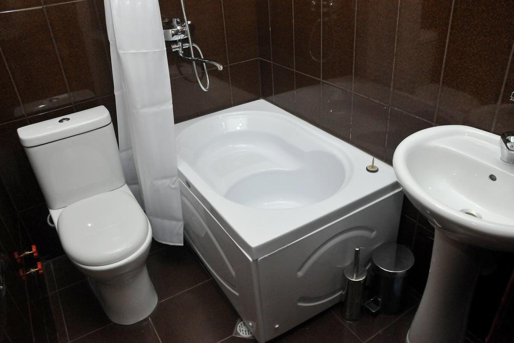 Hotel Sweet Home Telavi Ruang foto