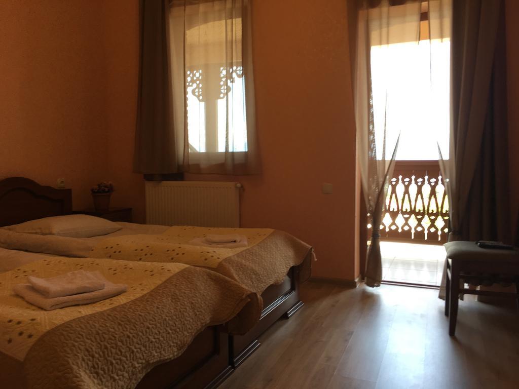 Hotel Sweet Home Telavi Bagian luar foto