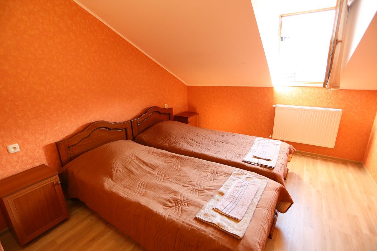 Hotel Sweet Home Telavi Bagian luar foto